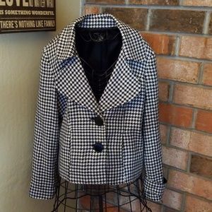Black & white women's houndstooth blazer sz 14